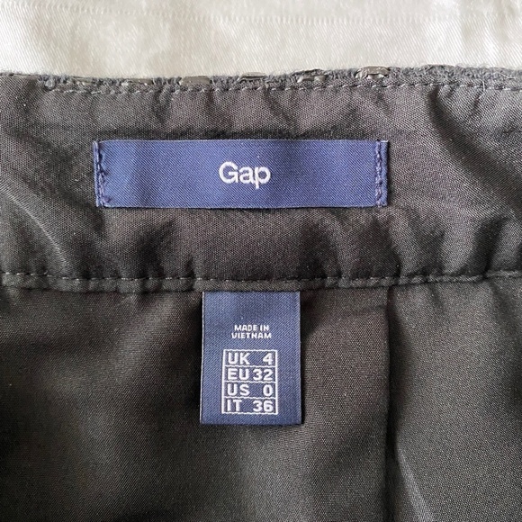 GAP Women's Checkered Textured Mini Black‎ Skirt Size 0 - Picture 2 of 10